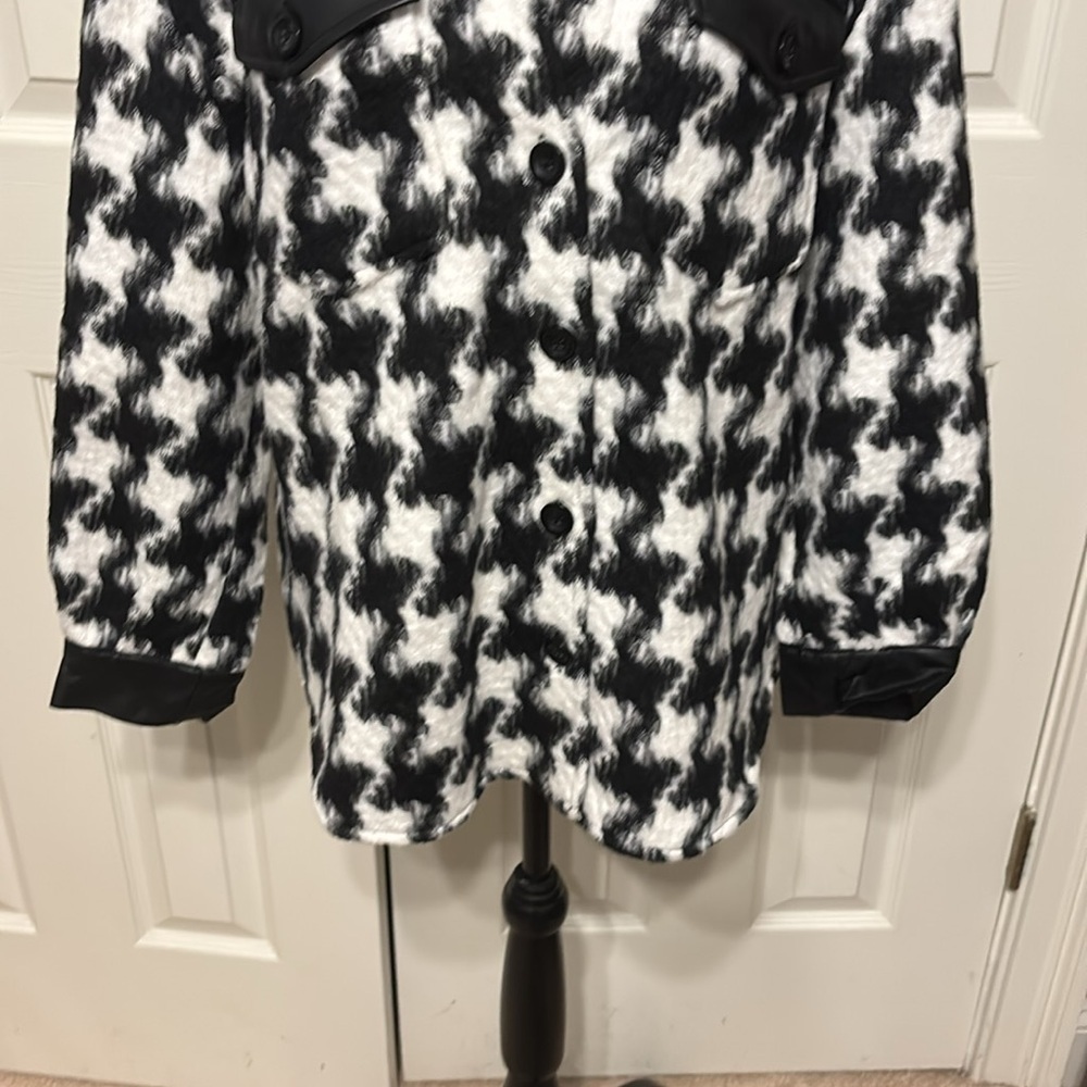 Vince Camuto Faux Leather Trim Shirt Jacket - Picture 4 of 11